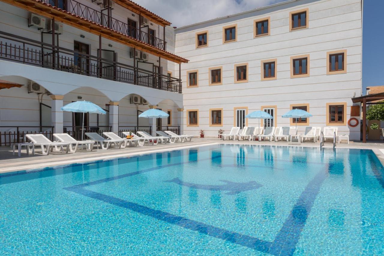 Lefkimi Hotel Kávos Екстериор снимка