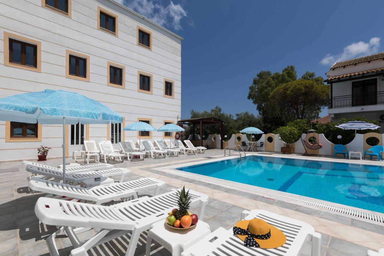Lefkimi Hotel Kávos Екстериор снимка