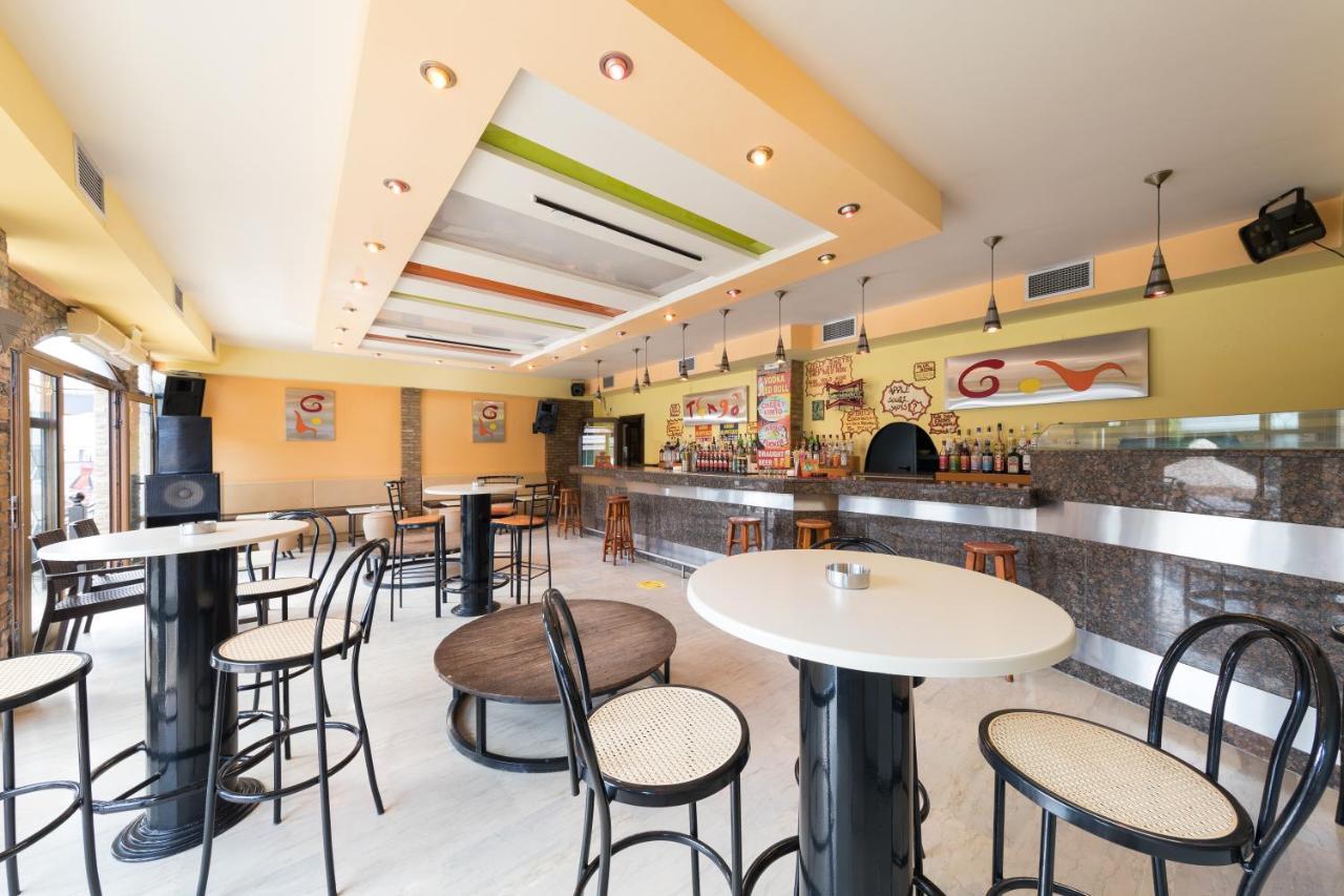 Lefkimi Hotel Kávos Екстериор снимка