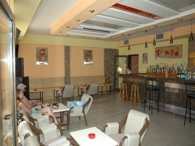 Lefkimi Hotel Kávos Екстериор снимка