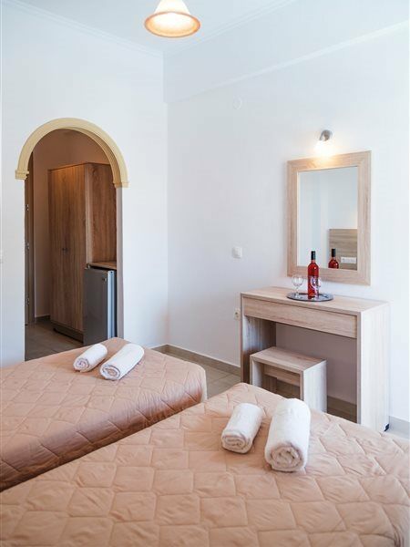 Lefkimi Hotel Kávos Екстериор снимка